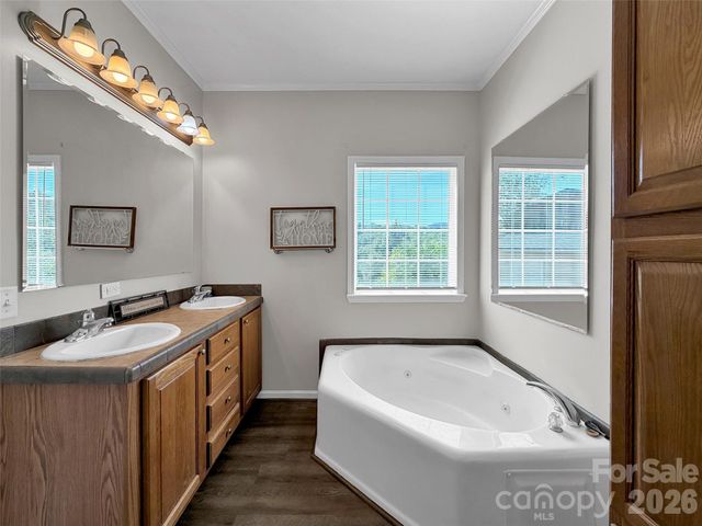 8 Worley Ridge Trail, Candler, NC 28715