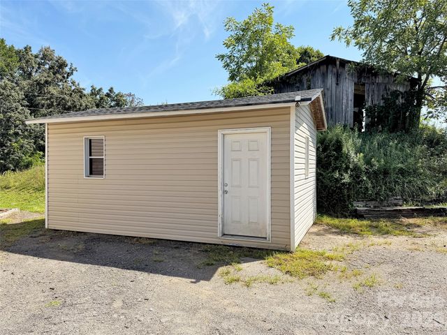 8 Worley Ridge Trail, Candler, NC 28715
