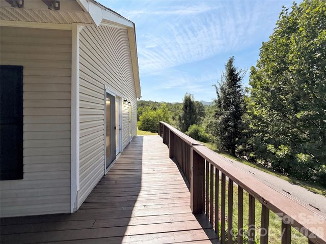 8 Worley Ridge Trail, Candler, NC 28715