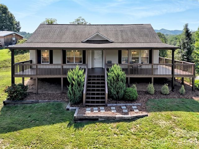 8 Worley Ridge Trail, Candler, NC 28715