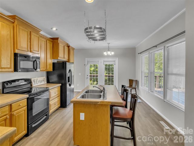 8 Worley Ridge Trail, Candler, NC 28715