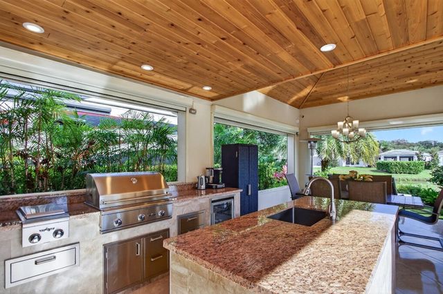 391 Sundial Circle 391, Pompano Beach, FL 33068