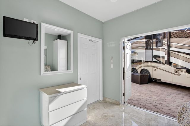 391 Sundial Circle 391, Pompano Beach, FL 33068