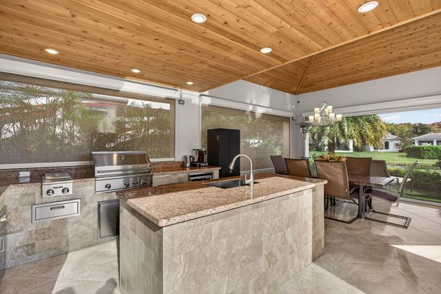 391 Sundial Circle 391, Pompano Beach, FL 33068