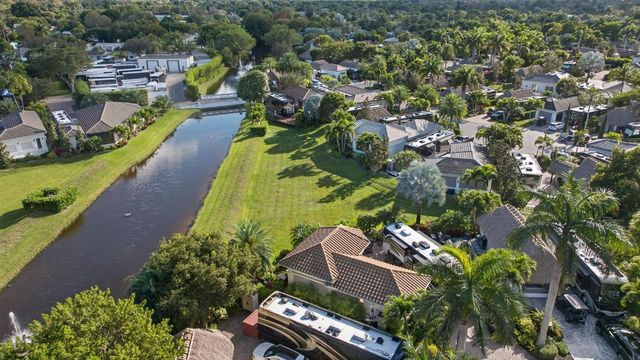 391 Sundial Circle 391, Pompano Beach, FL 33068