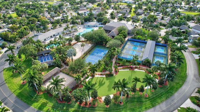 391 Sundial Circle 391, Pompano Beach, FL 33068