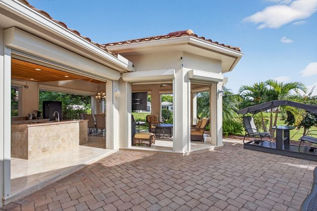 391 Sundial Circle 391, Pompano Beach, FL 33068