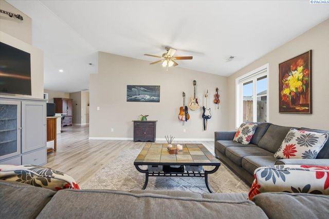 6604 Gehrig Dr., Pasco, WA 99301