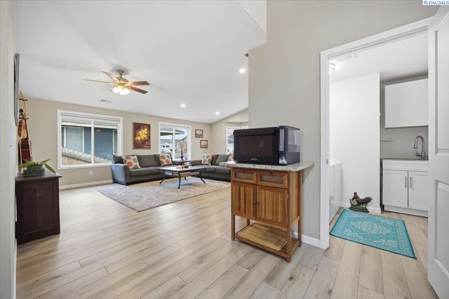 6604 Gehrig Dr., Pasco, WA 99301