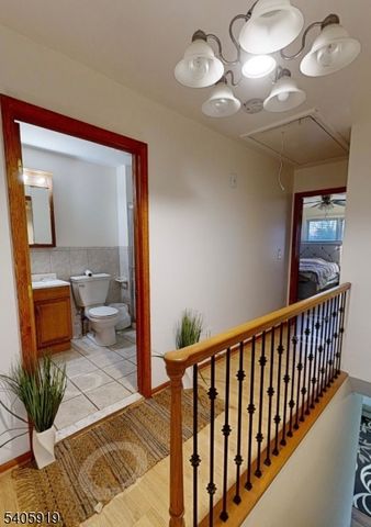 33 W Park Ave, Woodbridge Twp., NJ 07001