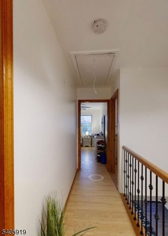 33 W Park Ave, Woodbridge Twp., NJ 07001