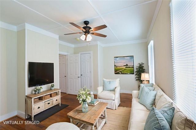 305 Grove SE Avenue, Lindale, GA 30147