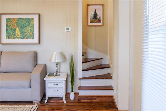 305 Grove SE Avenue, Lindale, GA 30147