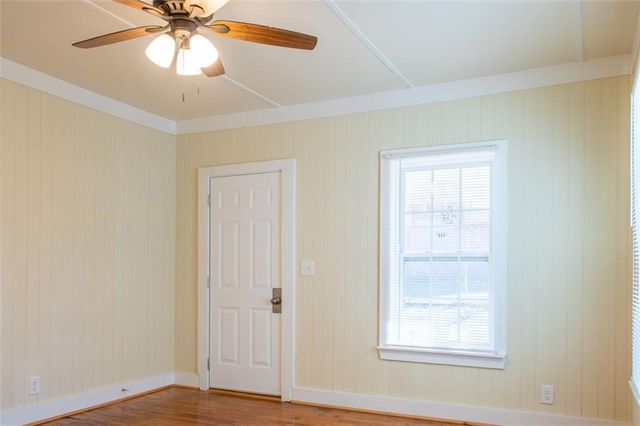 305 Grove SE Avenue, Lindale, GA 30147