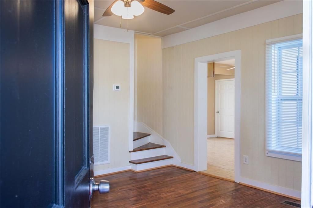 305 Grove SE Avenue, Lindale, GA 30147