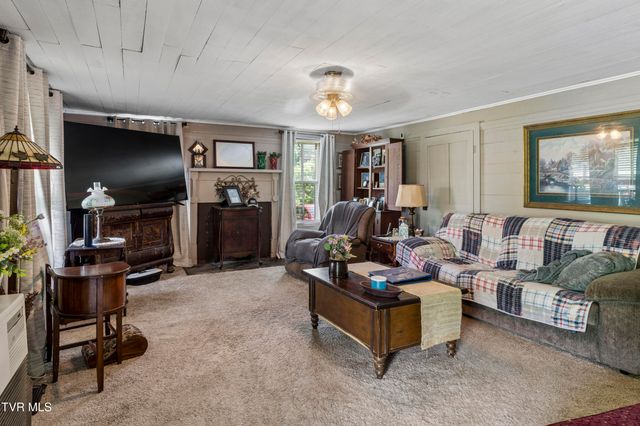 116 Eggers Branch Road, Trade, TN 37691