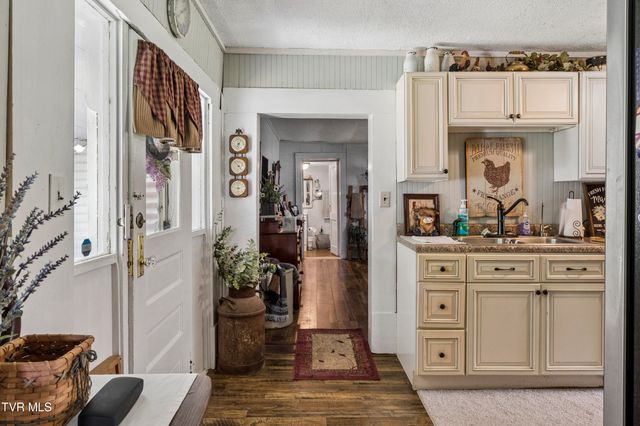 116 Eggers Branch Road, Trade, TN 37691