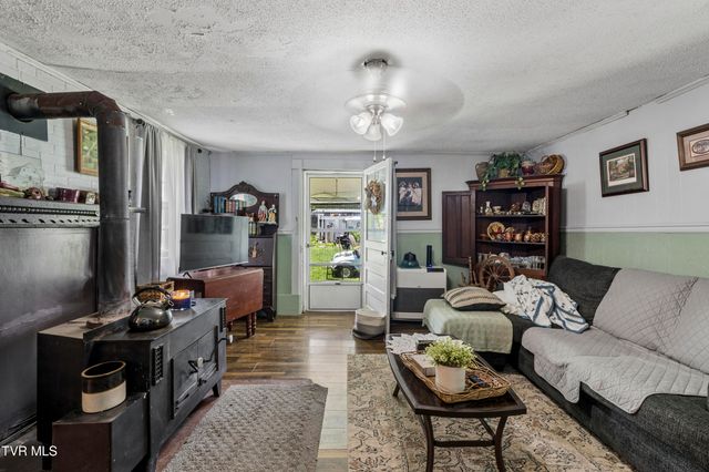116 Eggers Branch Road, Trade, TN 37691