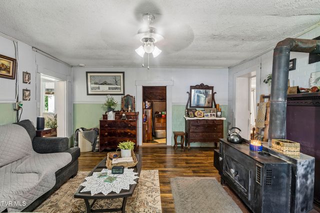 116 Eggers Branch Road, Trade, TN 37691