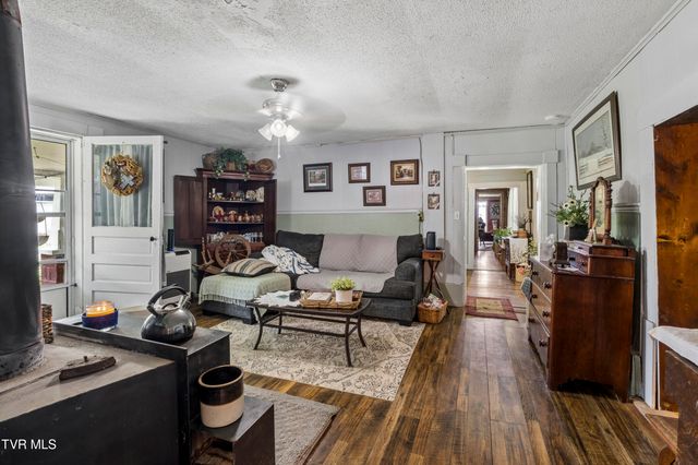 116 Eggers Branch Road, Trade, TN 37691