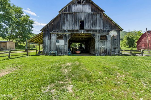 116 Eggers Branch Road, Trade, TN 37691
