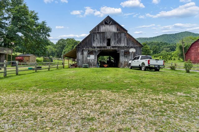 116 Eggers Branch Road, Trade, TN 37691