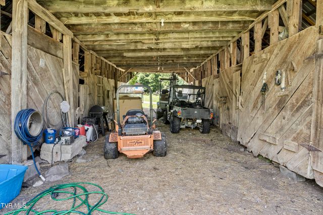 116 Eggers Branch Road, Trade, TN 37691
