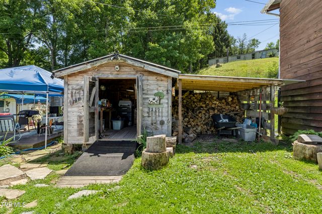 116 Eggers Branch Road, Trade, TN 37691