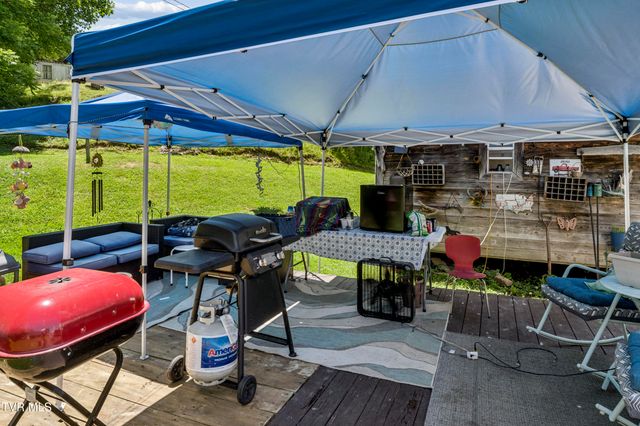 116 Eggers Branch Road, Trade, TN 37691