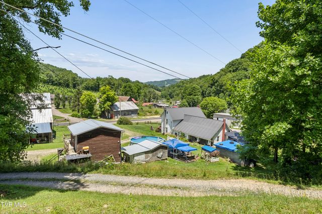 116 Eggers Branch Road, Trade, TN 37691