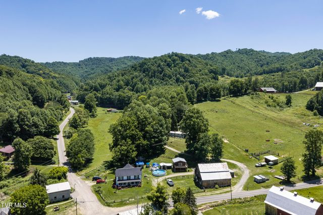 116 Eggers Branch Road, Trade, TN 37691