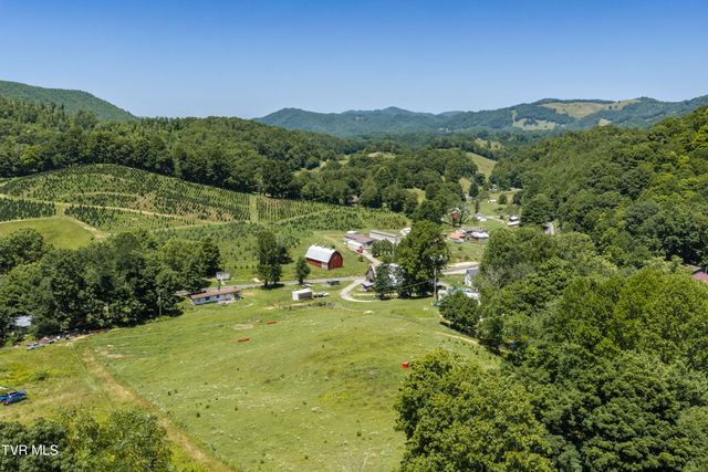 116 Eggers Branch Road, Trade, TN 37691