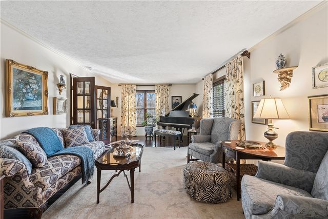 3863 Grove Road, Richland, PA 15044