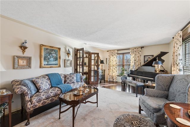 3863 Grove Road, Richland, PA 15044