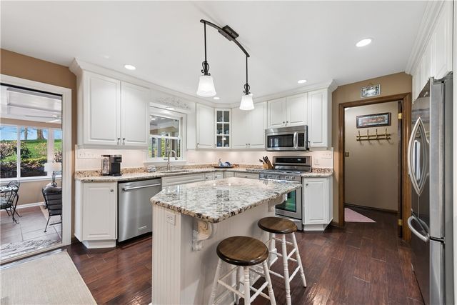 3863 Grove Road, Richland, PA 15044