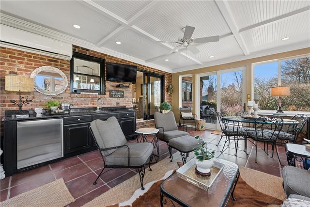 3863 Grove Road, Richland, PA 15044