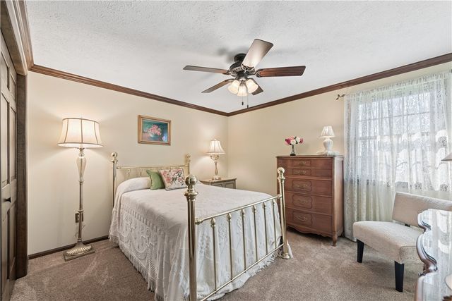 3863 Grove Road, Richland, PA 15044