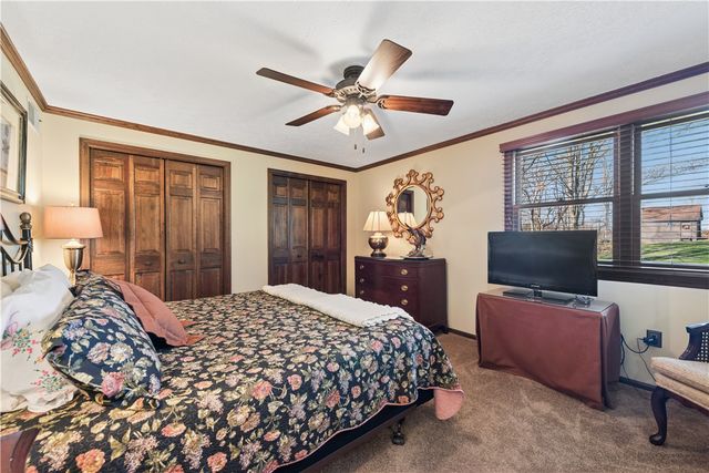 3863 Grove Road, Richland, PA 15044