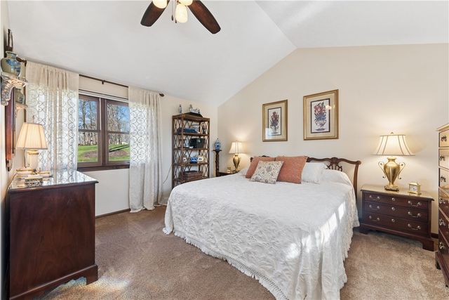 3863 Grove Road, Richland, PA 15044