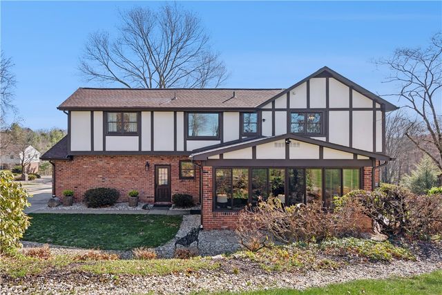 3863 Grove Road, Richland, PA 15044