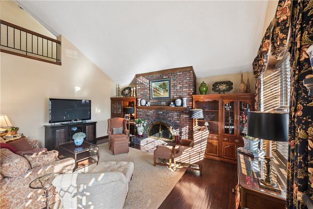 3863 Grove Road, Richland, PA 15044