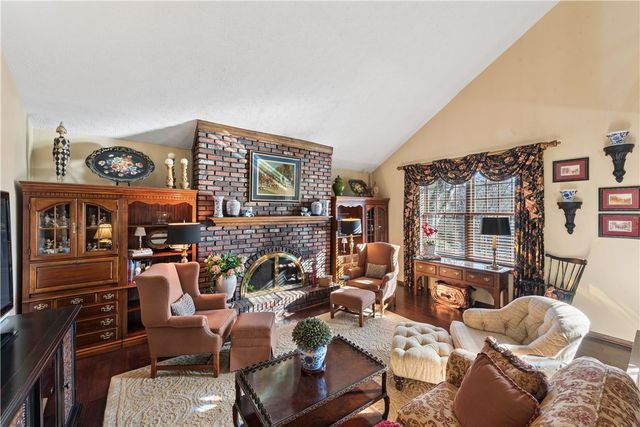 3863 Grove Road, Richland, PA 15044