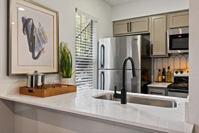 12001 Metric BLVD 308, Austin, TX 78758