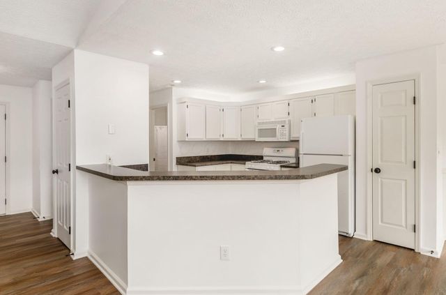3382 Smileys Corner, Hilliard, OH 43026