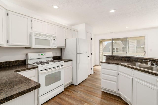 3382 Smileys Corner, Hilliard, OH 43026
