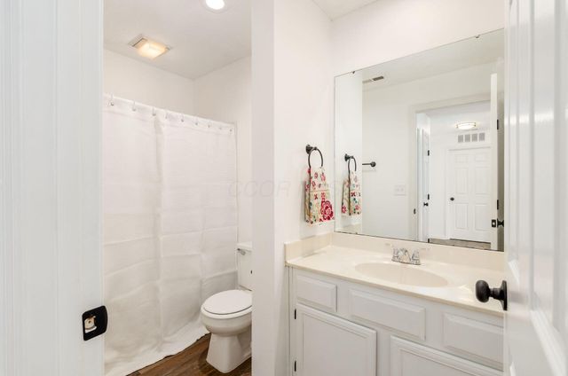 3382 Smileys Corner, Hilliard, OH 43026