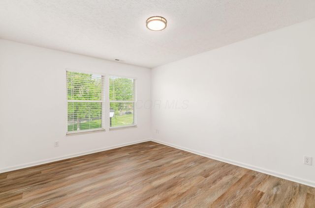 3382 Smileys Corner, Hilliard, OH 43026