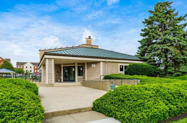 3382 Smileys Corner, Hilliard, OH 43026