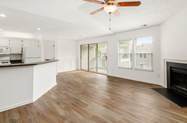 3382 Smileys Corner, Hilliard, OH 43026