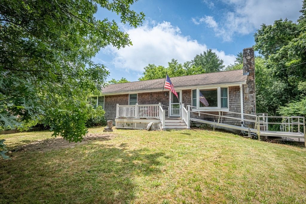 48 Elm St, Berkley, MA 02779